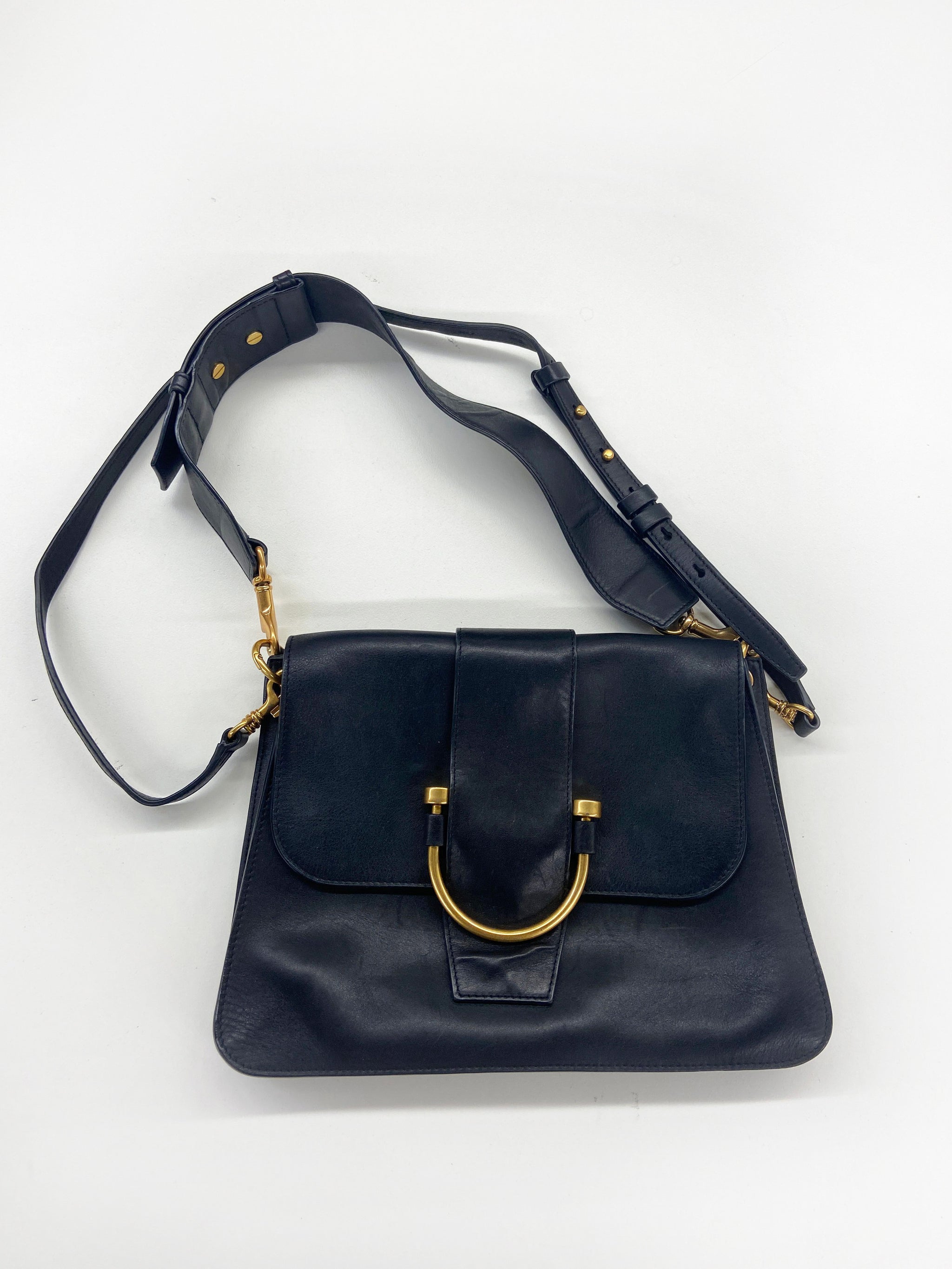 Buy Solo Medium Satchel in Black - Oroton | RELOOP
