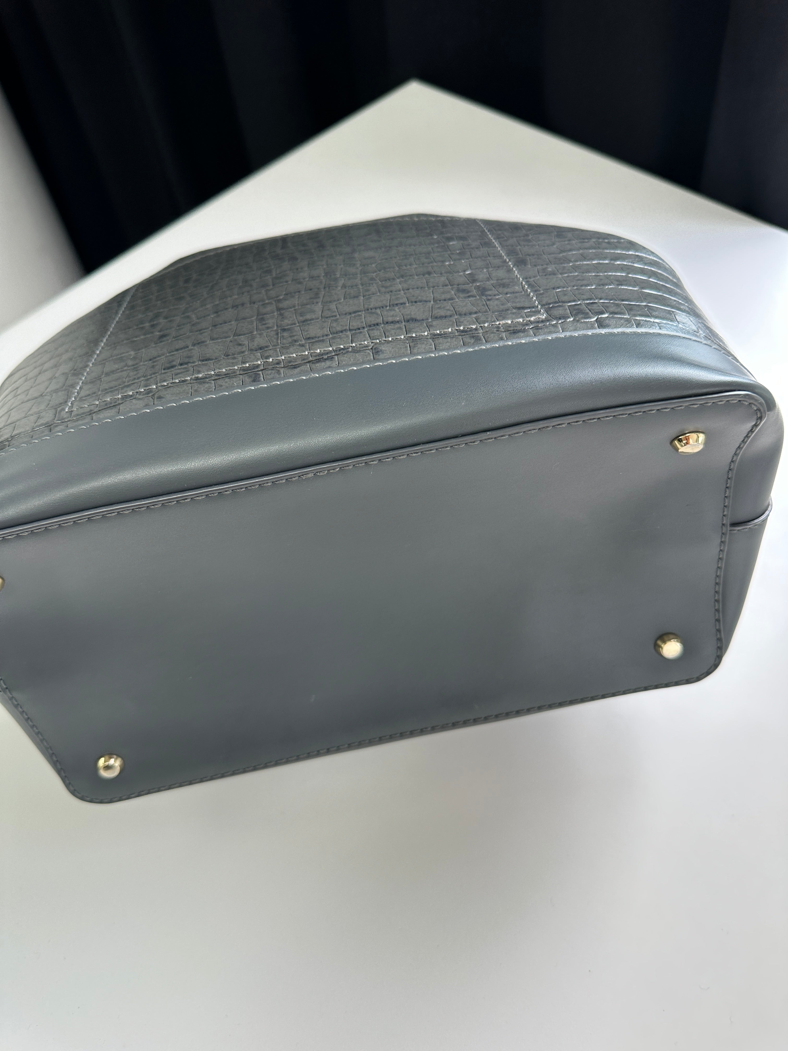 Grey croc hotsell bag
